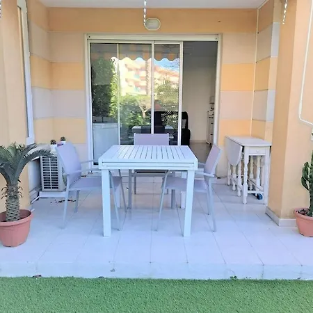 Frejus, Studio, 100 M De La Plage-port Fréjus