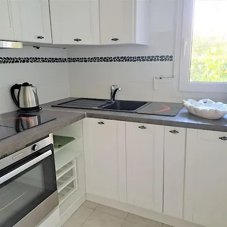 Frejus, Studio, 100 M De La Plage-port 아파트 Fréjus